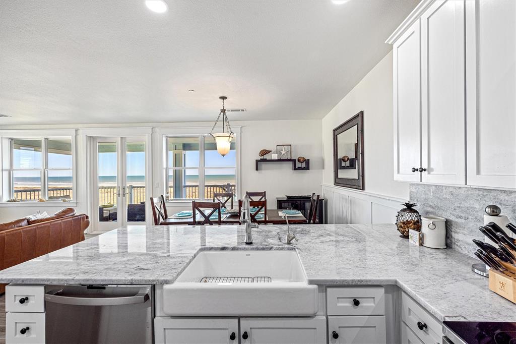 26461 Cat Tail Drive #303, Galveston, Texas image 14
