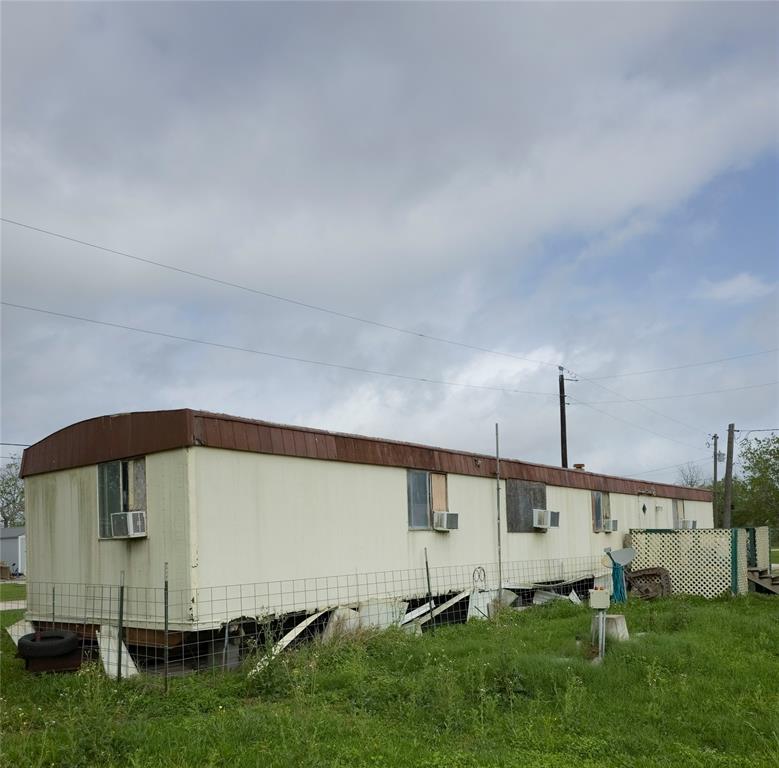 36 Old River Road
