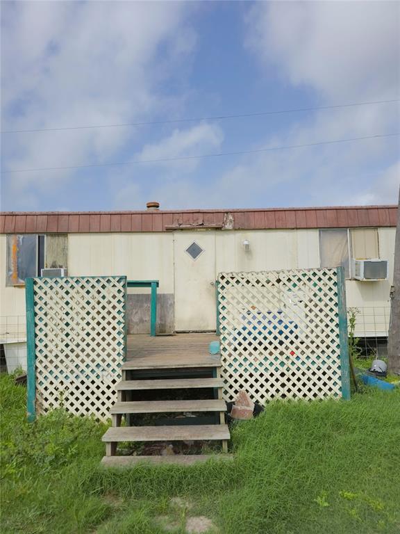 36 Old River Road, Palacios, Texas image 1
