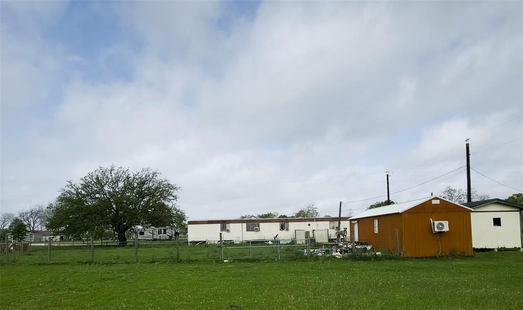 36 Old River Road