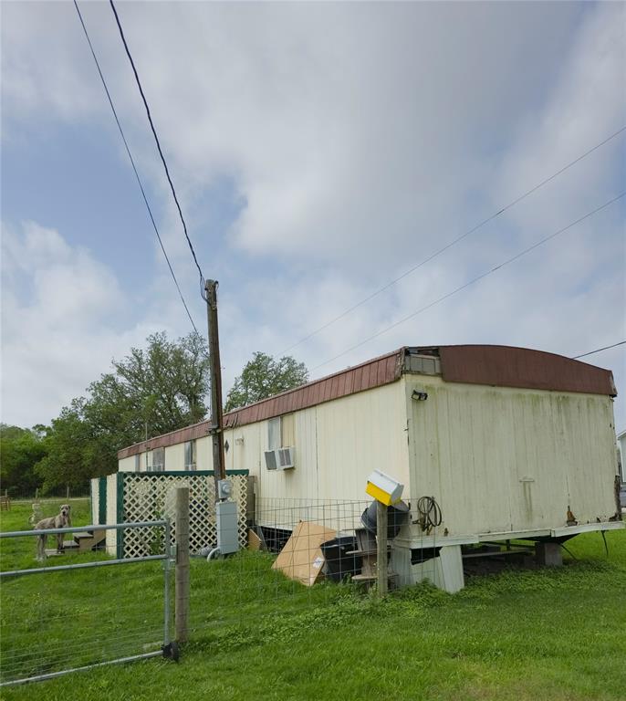 36 Old River Road