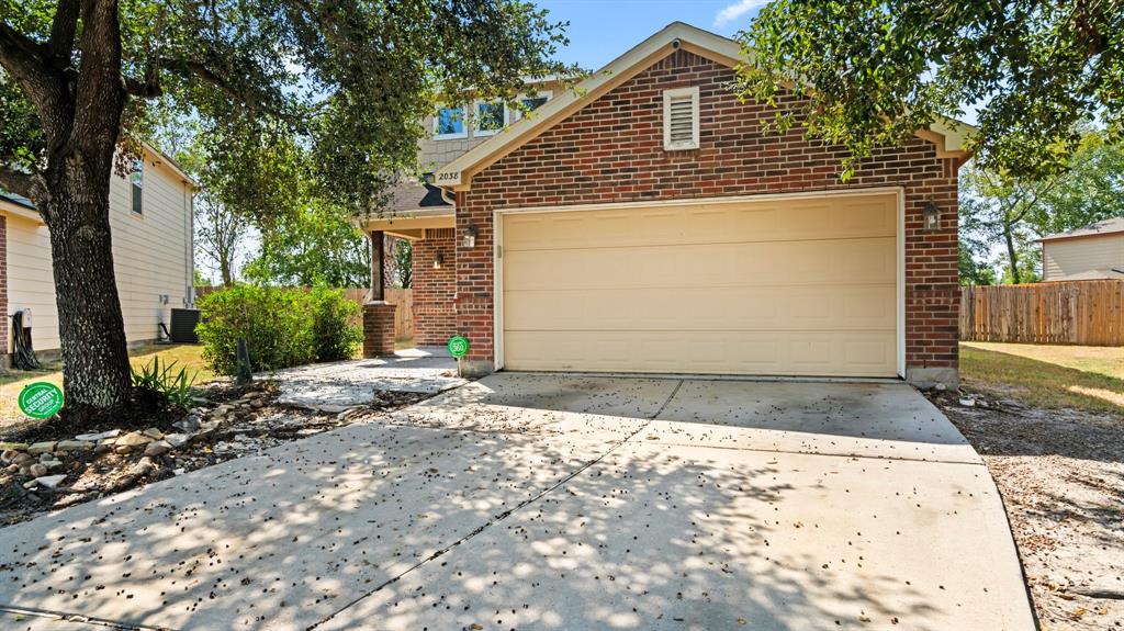 2038 Adobe Stone Drive, Humble, Texas image 3