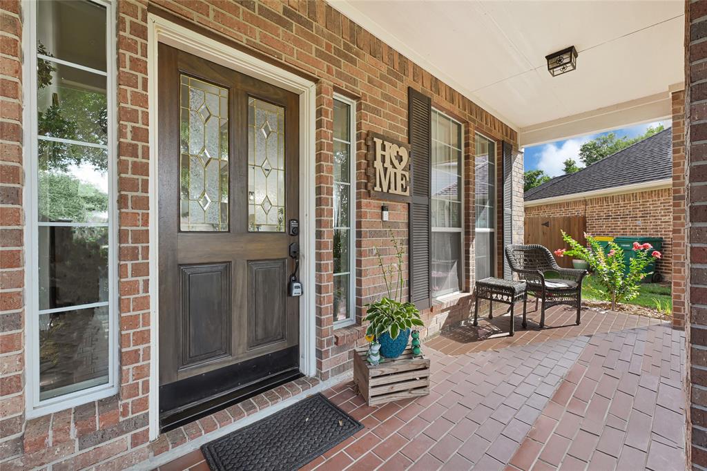 1122 Carriage Court