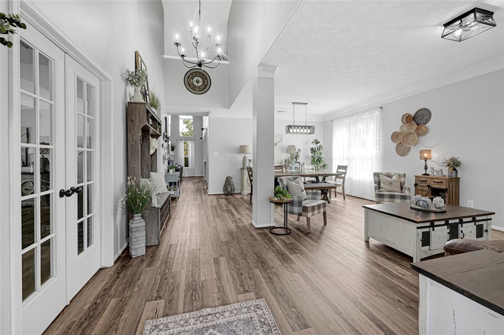 1122 Carriage Court