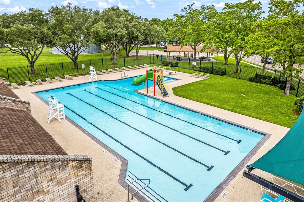 221 Chariss Glen Drive, League City, Texas image 27