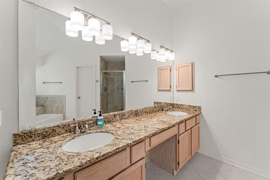 221 Chariss Glen Drive, League City, Texas image 17