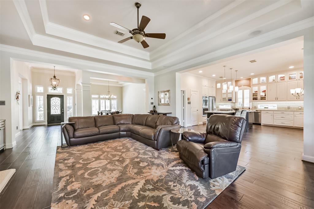 2211 Bens View Trail, Kingwood, Texas image 9