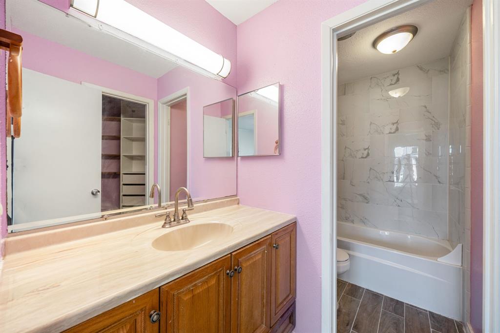 18800 Egret Bay Boulevard #207, Webster, Texas image 11