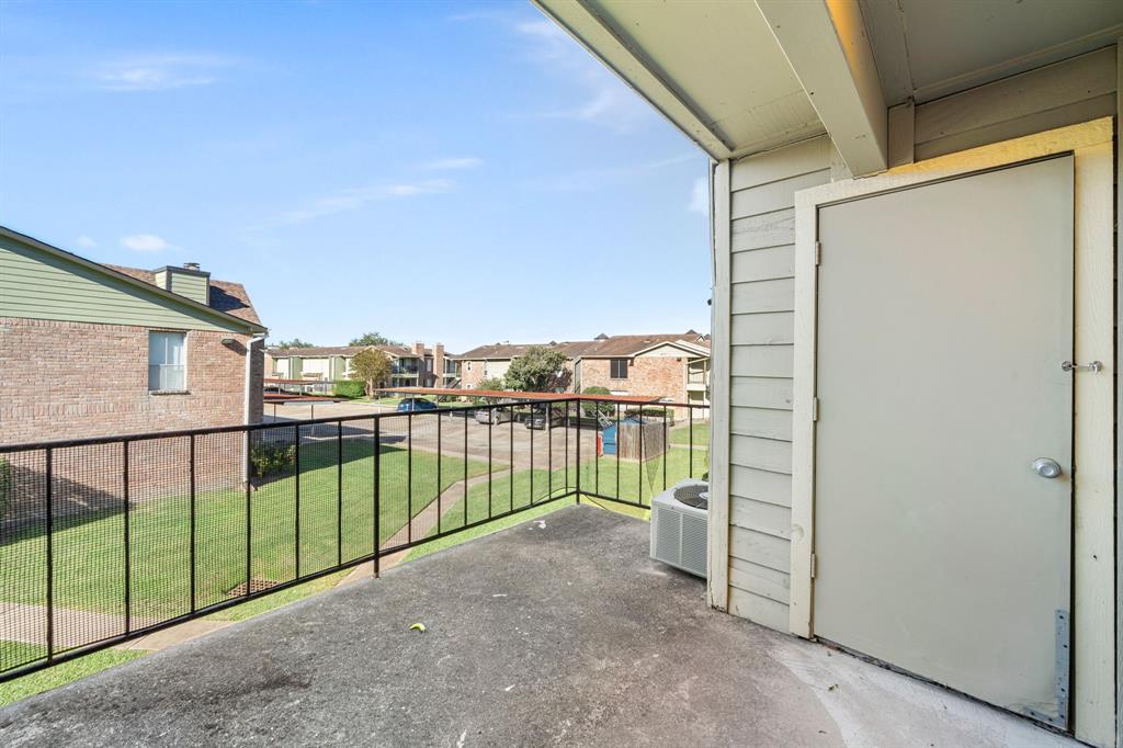 18800 Egret Bay Boulevard #207, Webster, Texas image 19