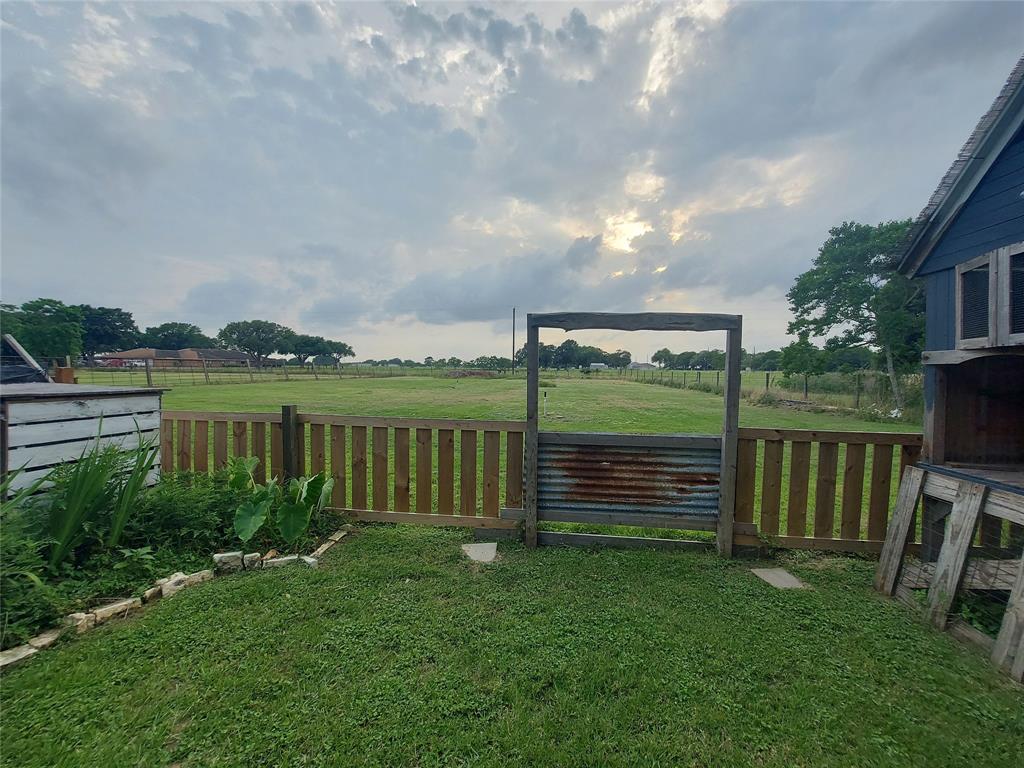 21403 Briar Meadow Road, Hempstead, Texas image 13