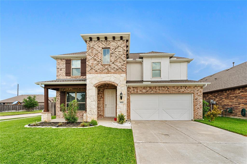 3919 Palmer Meadow Court, Fulshear, Texas image 1