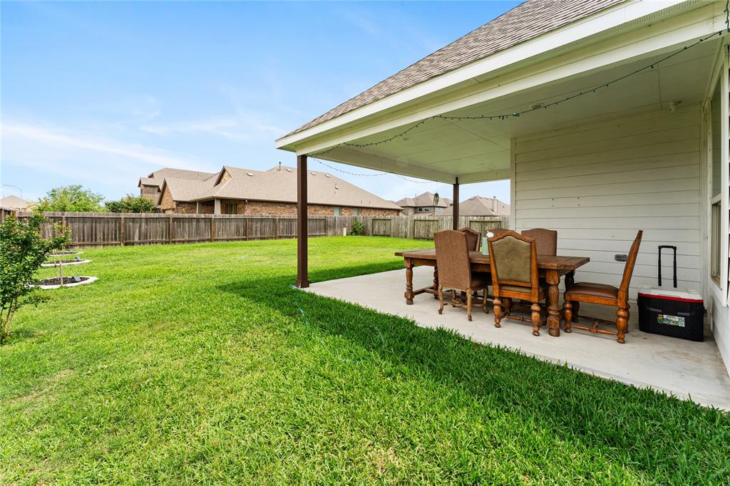 3919 Palmer Meadow Court, Fulshear, Texas image 37