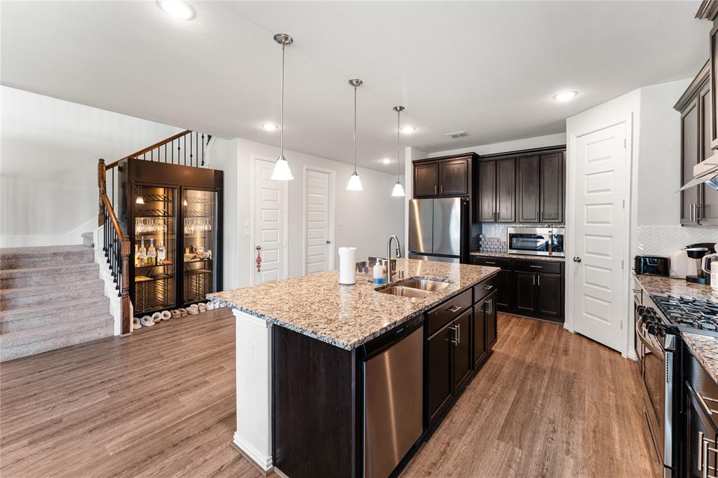 3919 Palmer Meadow Court, Fulshear, Texas image 16