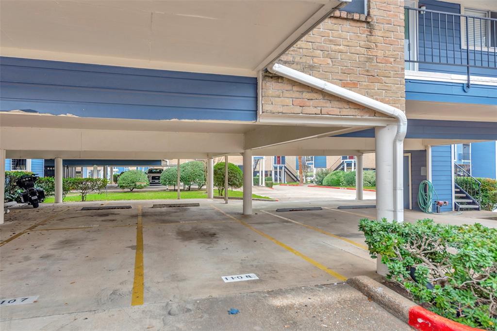 18515 Egret Bay Boulevard #1108, Webster, Texas image 11