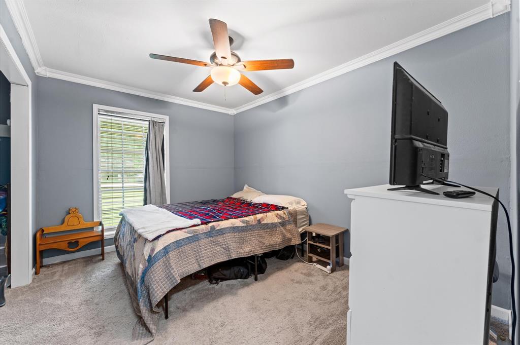 1057 Royal Oak Drive, Dickinson, Texas image 17