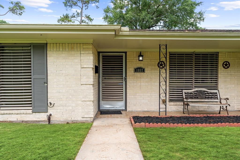 1057 Royal Oak Drive, Dickinson, Texas image 5
