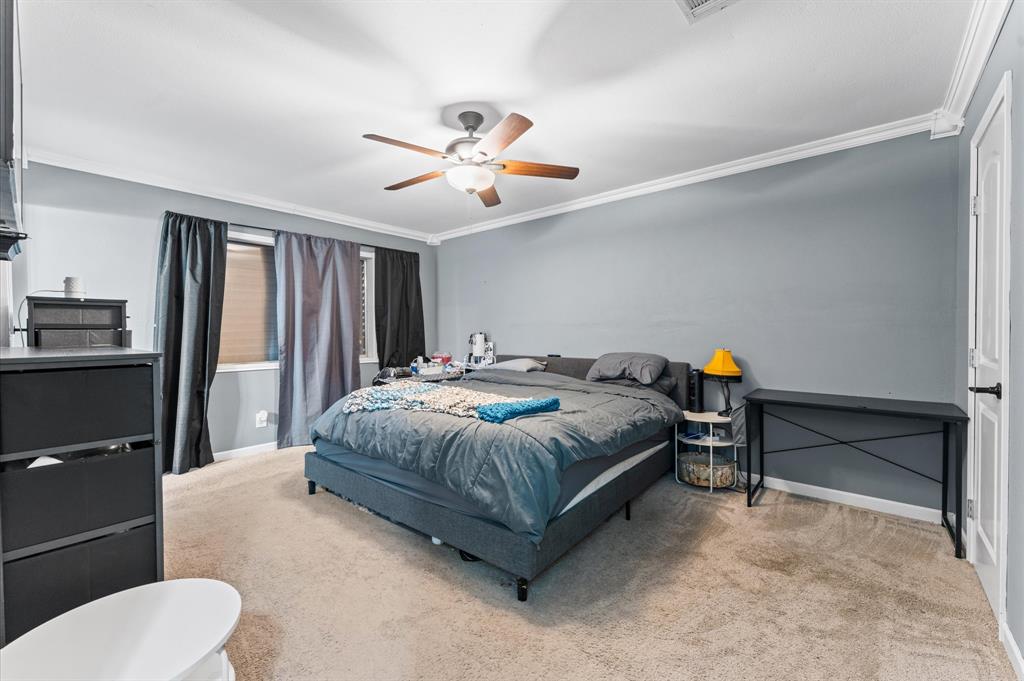 1057 Royal Oak Drive, Dickinson, Texas image 21