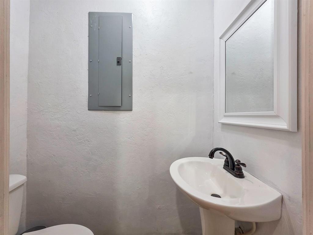 4312 Sunflower Street, Houston, Texas image 21
