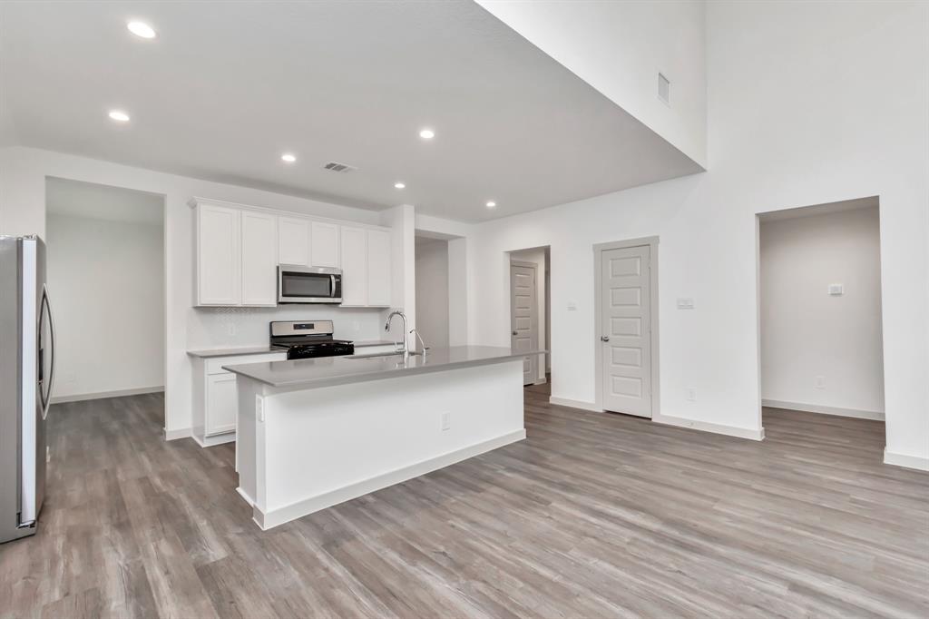 1111 Park Crest Drive, Missouri City, Texas image 25