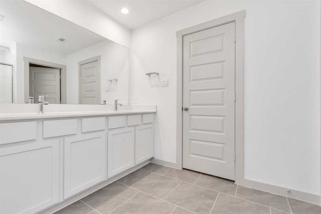 1111 Park Crest Drive, Missouri City, Texas image 31