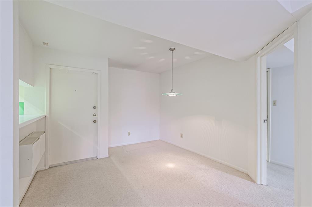 3035 Walnut Bend Lane 22