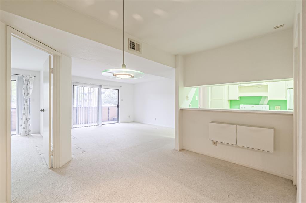3035 Walnut Bend Lane 22