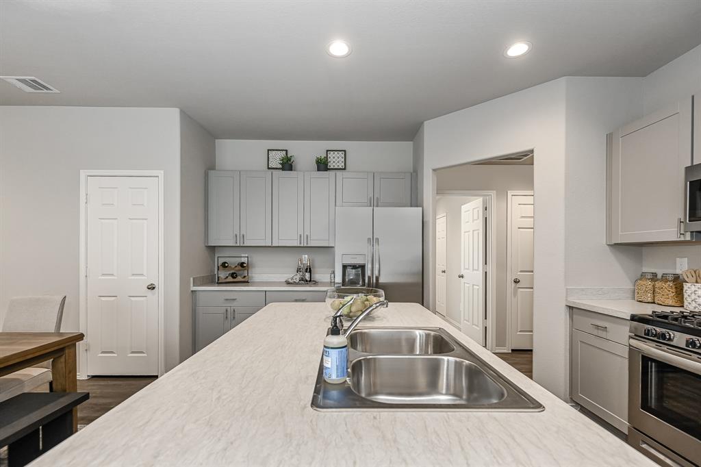 13595 Bay Springs Drive
