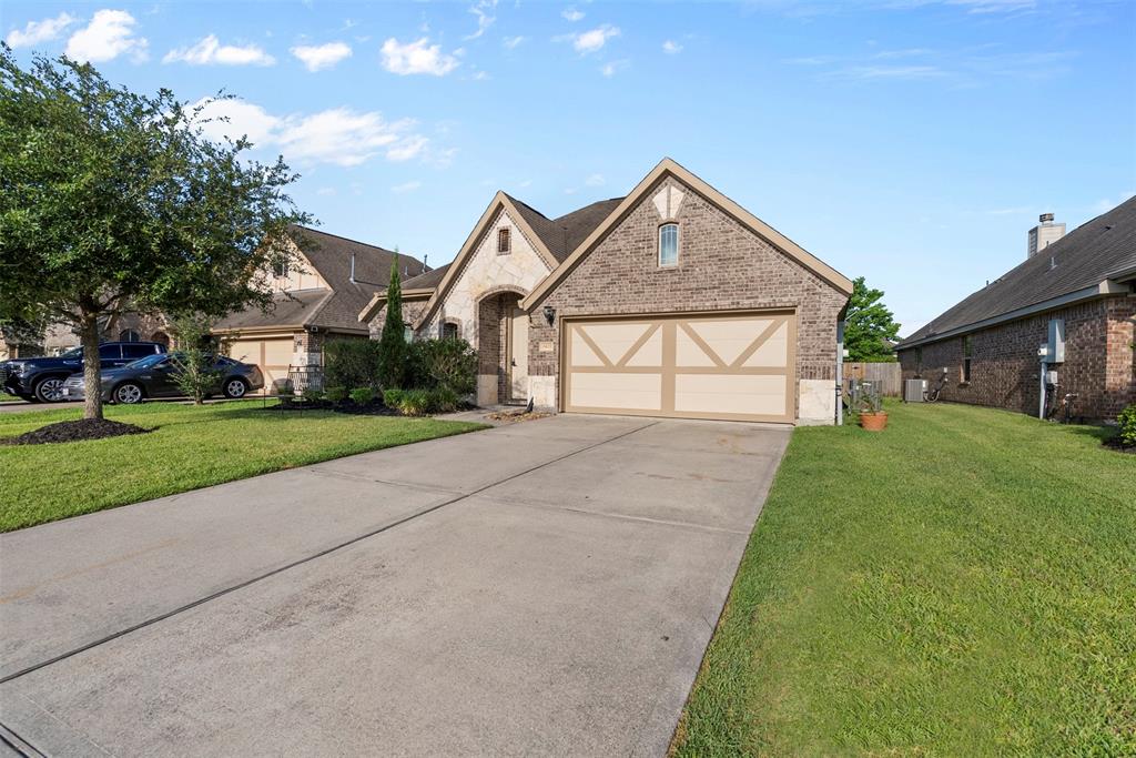 1421 Nacogdoches Valley Drive