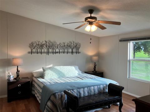 A home in Groesbeck
