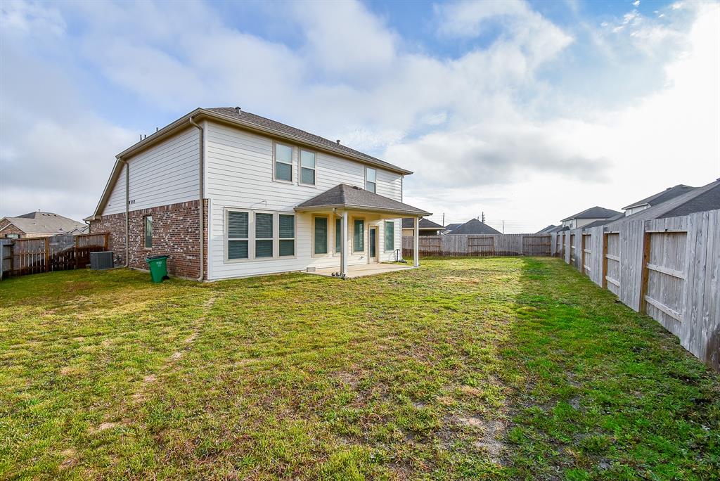7303 Dover View Lane, Katy, Texas image 32