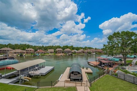 364 Bayshore Drive Montgomery TX 77356