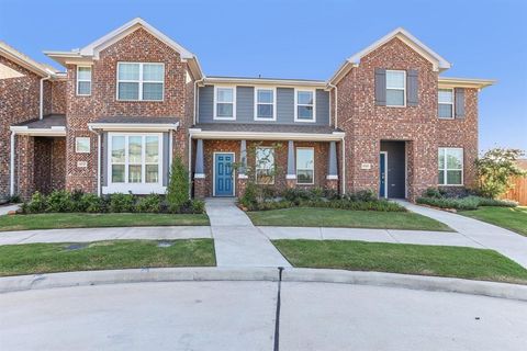 A home in Missouri City