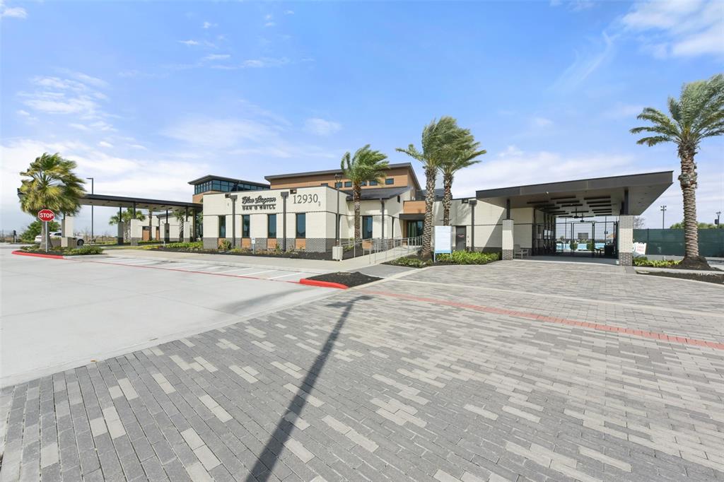 12801 Flora Manor Drive, La Marque, Texas image 45