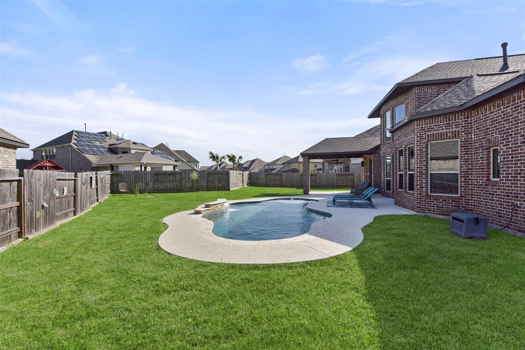 12801 Flora Manor Drive, La Marque, Texas image 35