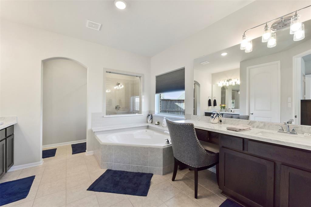12801 Flora Manor Drive, La Marque, Texas image 17