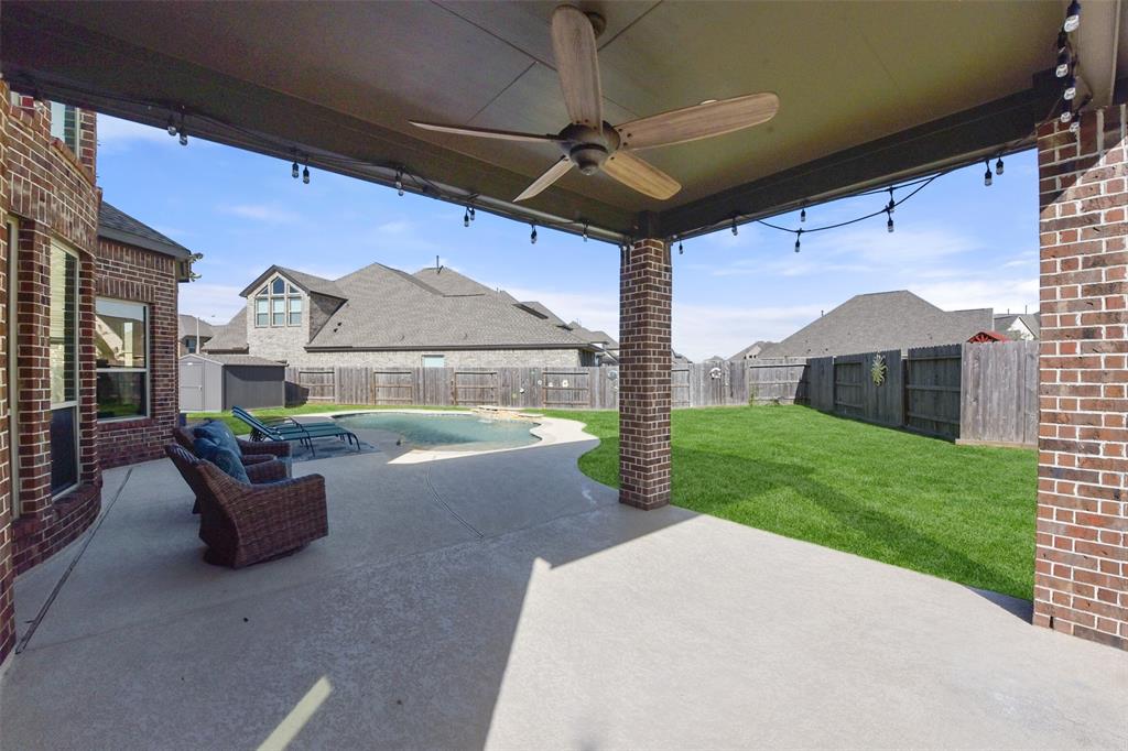 12801 Flora Manor Drive, La Marque, Texas image 37
