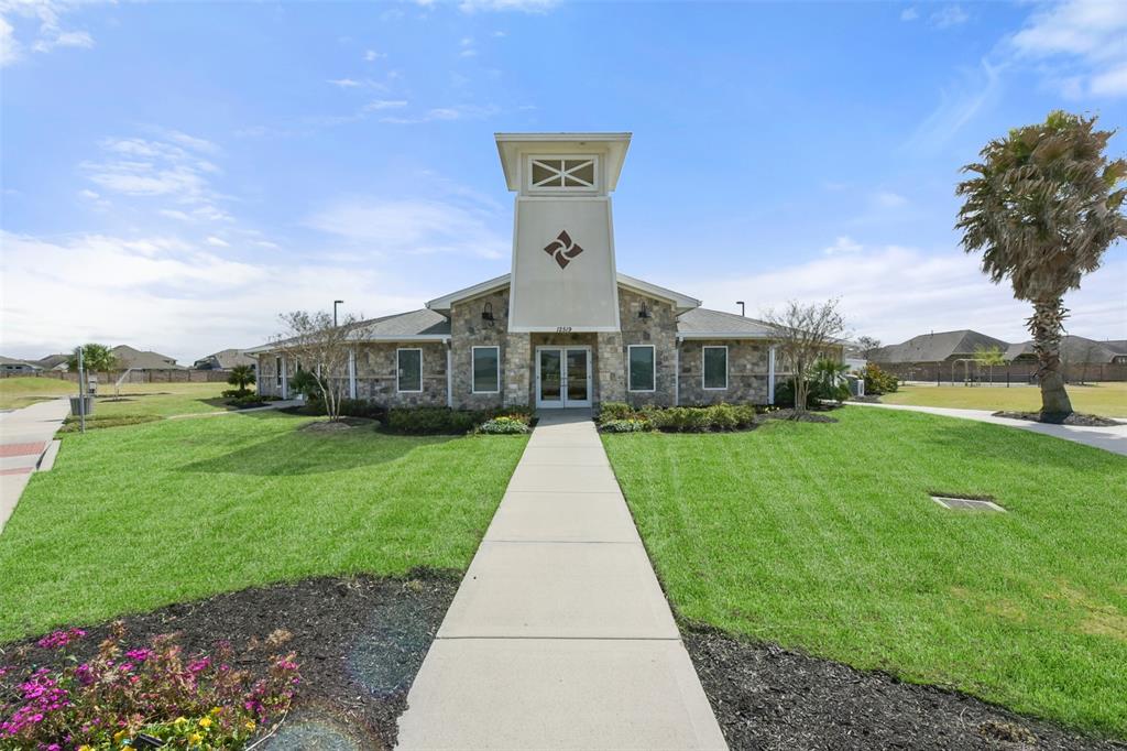 12801 Flora Manor Drive, La Marque, Texas image 48