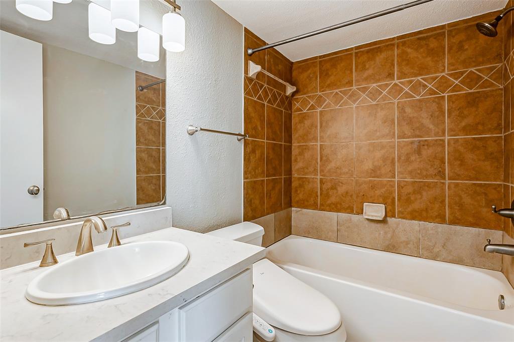 4515 Briar Hollow Place #113, Houston, Texas image 22