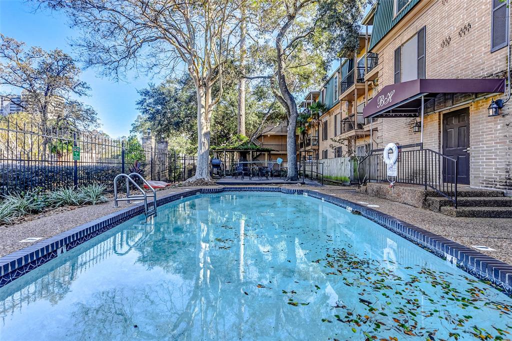 4515 Briar Hollow Place #113, Houston, Texas image 27