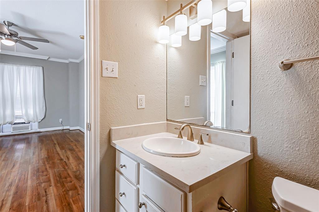 4515 Briar Hollow Place #113, Houston, Texas image 18
