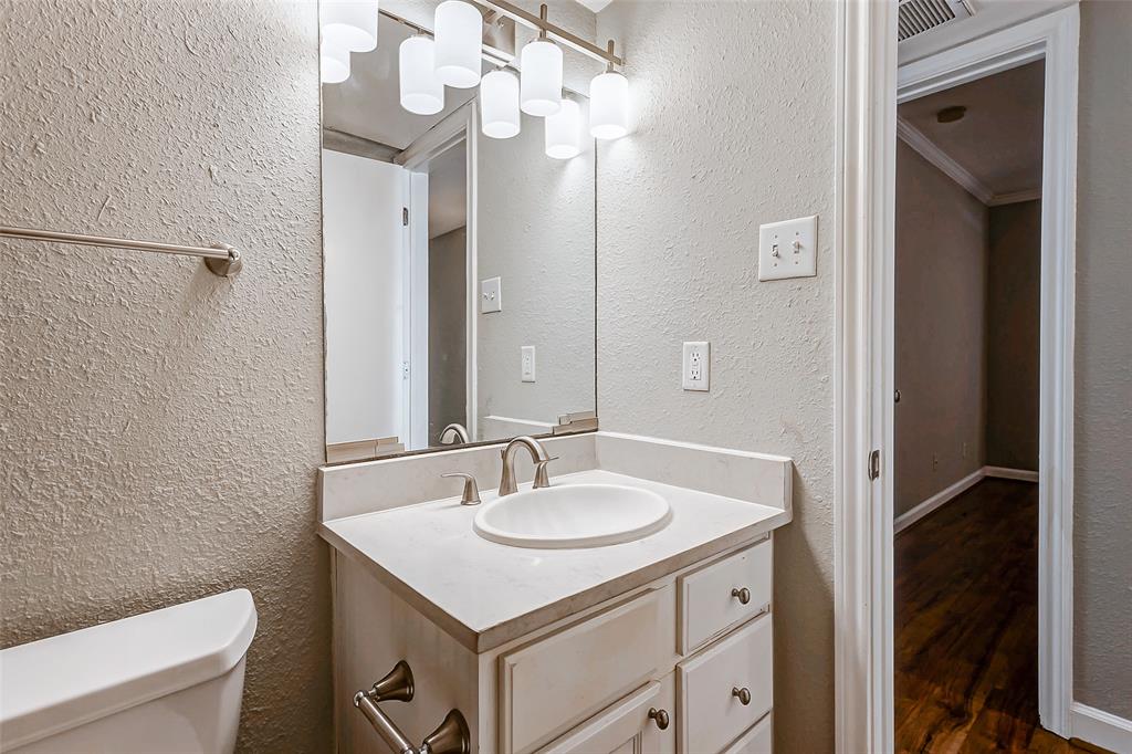 4515 Briar Hollow Place #113, Houston, Texas image 17