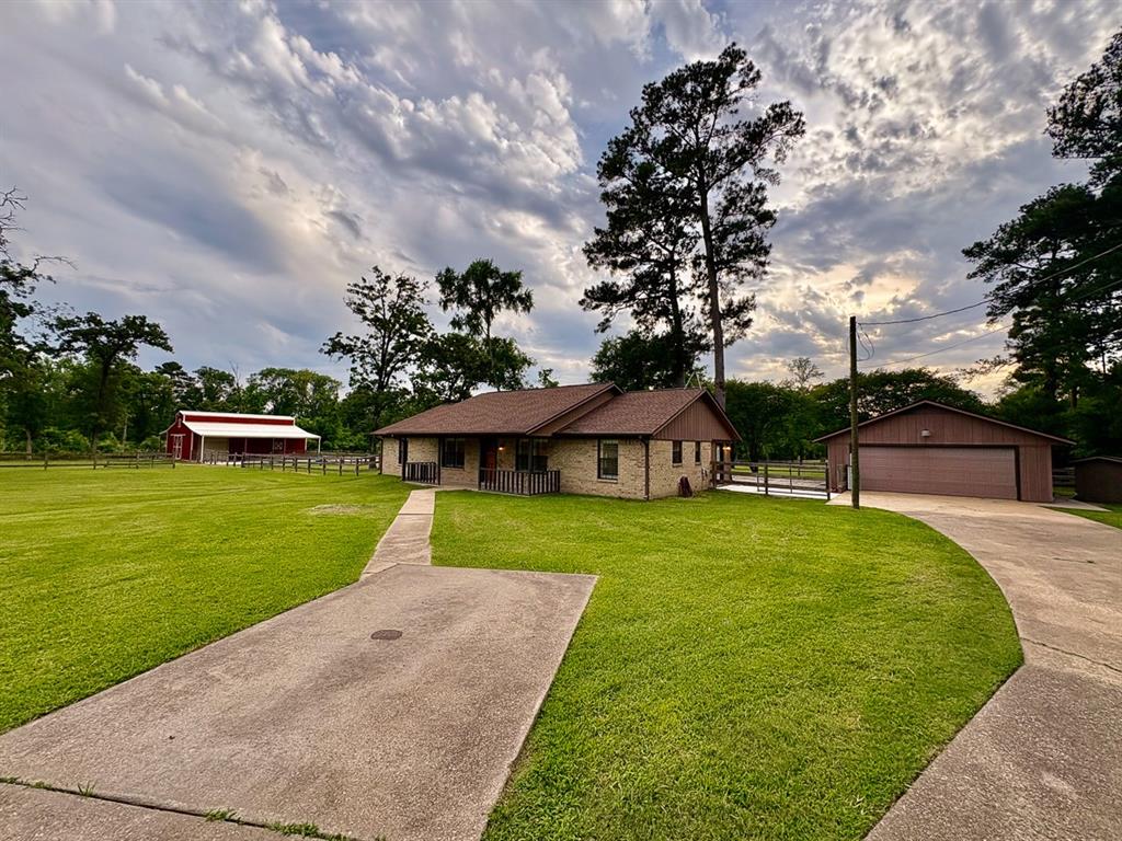 163 Hadley Creek Bend Bnd, Huntsville, Texas image 8