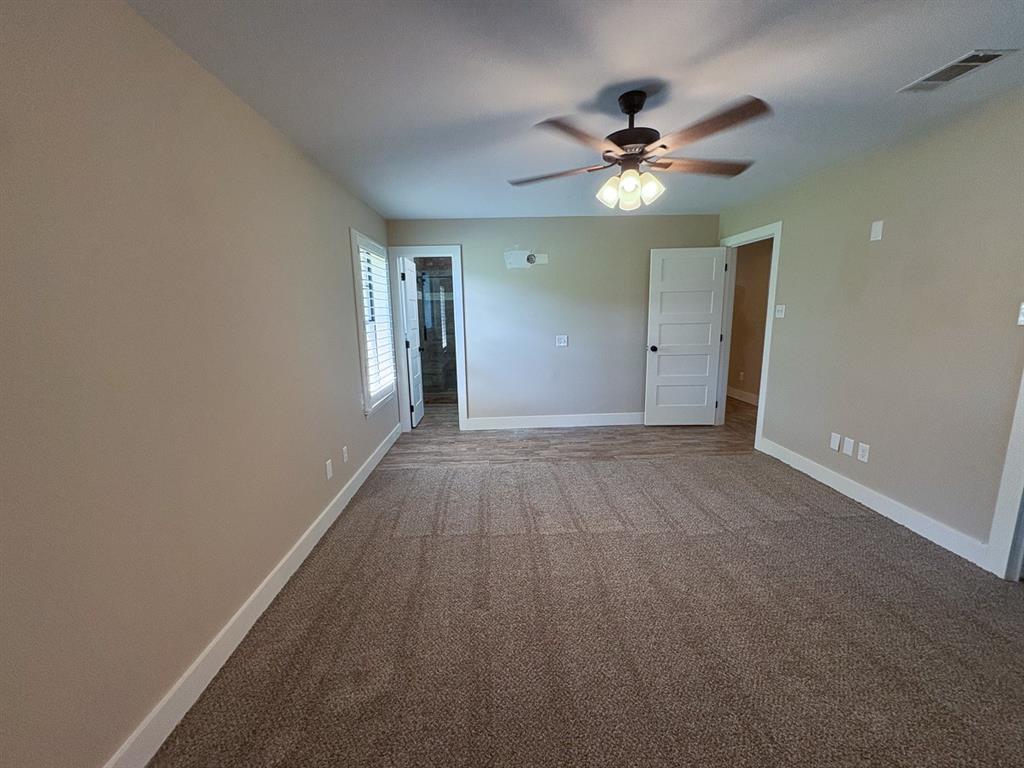 163 Hadley Creek Bend Bnd, Huntsville, Texas image 32