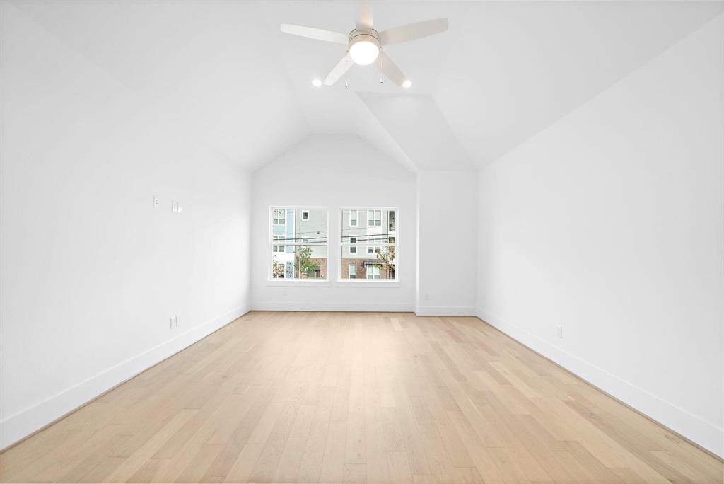 1110 E 25th Street, Houston, Texas image 21