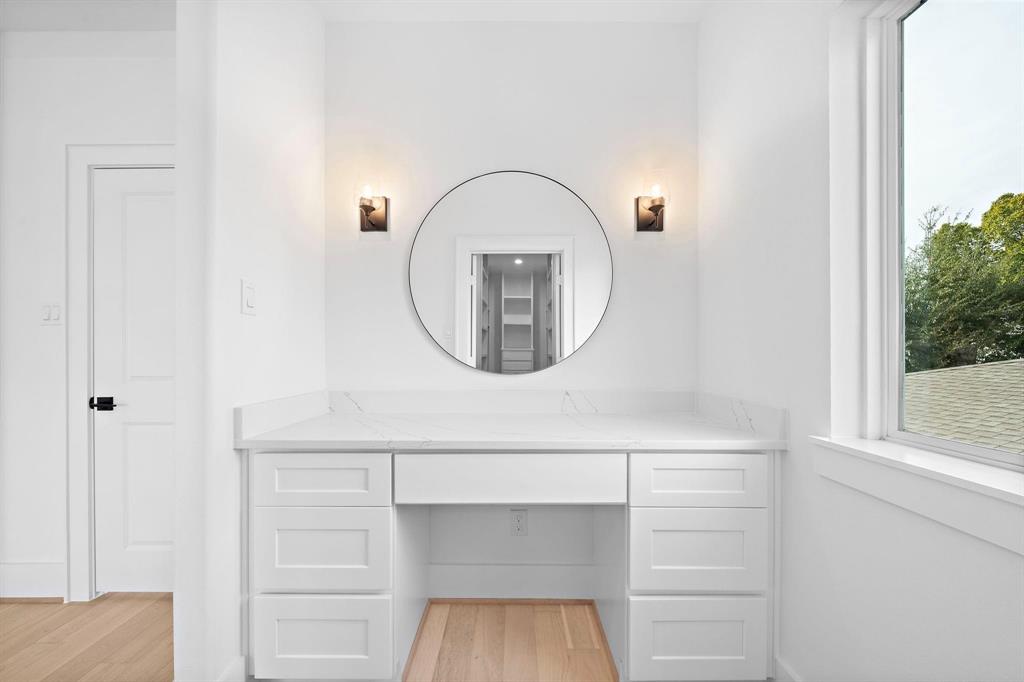 1110 E 25th Street, Houston, Texas image 27