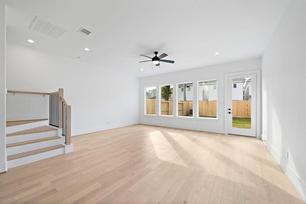 1110 E 25th Street, Houston, Texas image 7