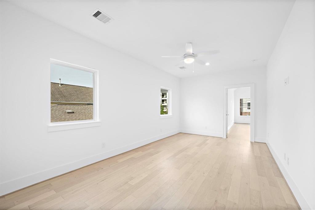 1110 E 25th Street, Houston, Texas image 28