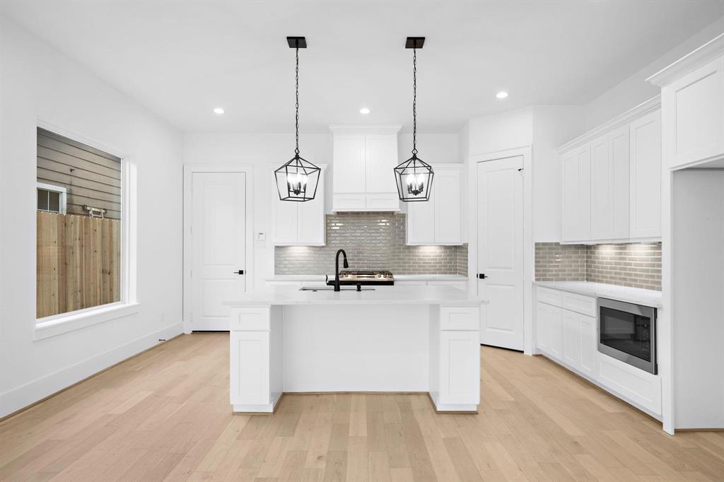 1110 E 25th Street, Houston, Texas image 11