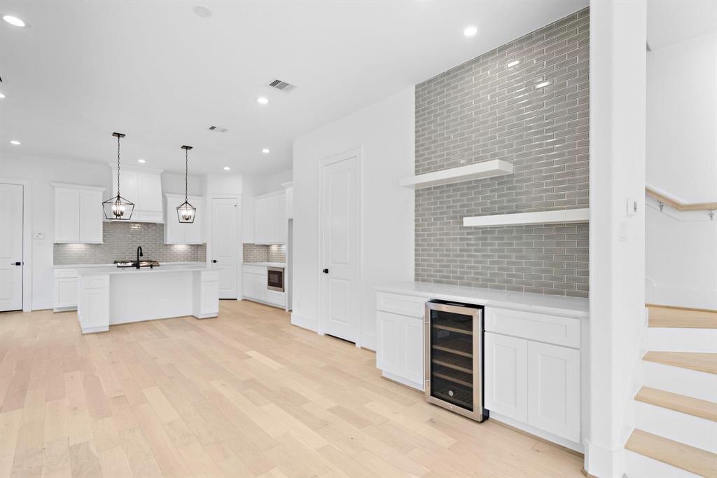 1110 E 25th Street, Houston, Texas image 3