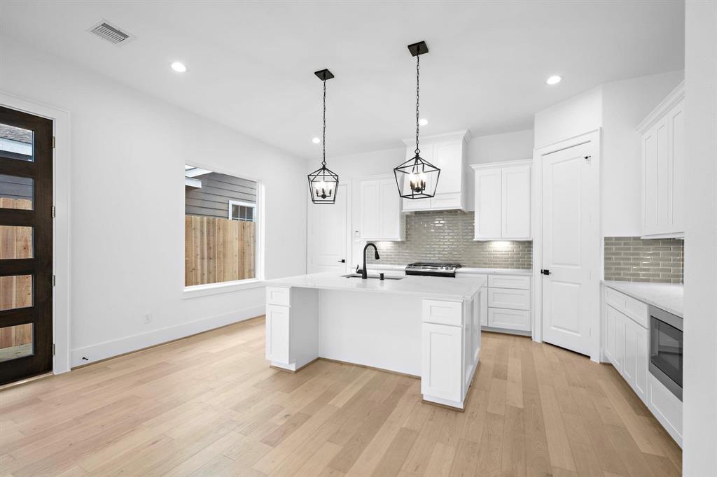 1110 E 25th Street, Houston, Texas image 13